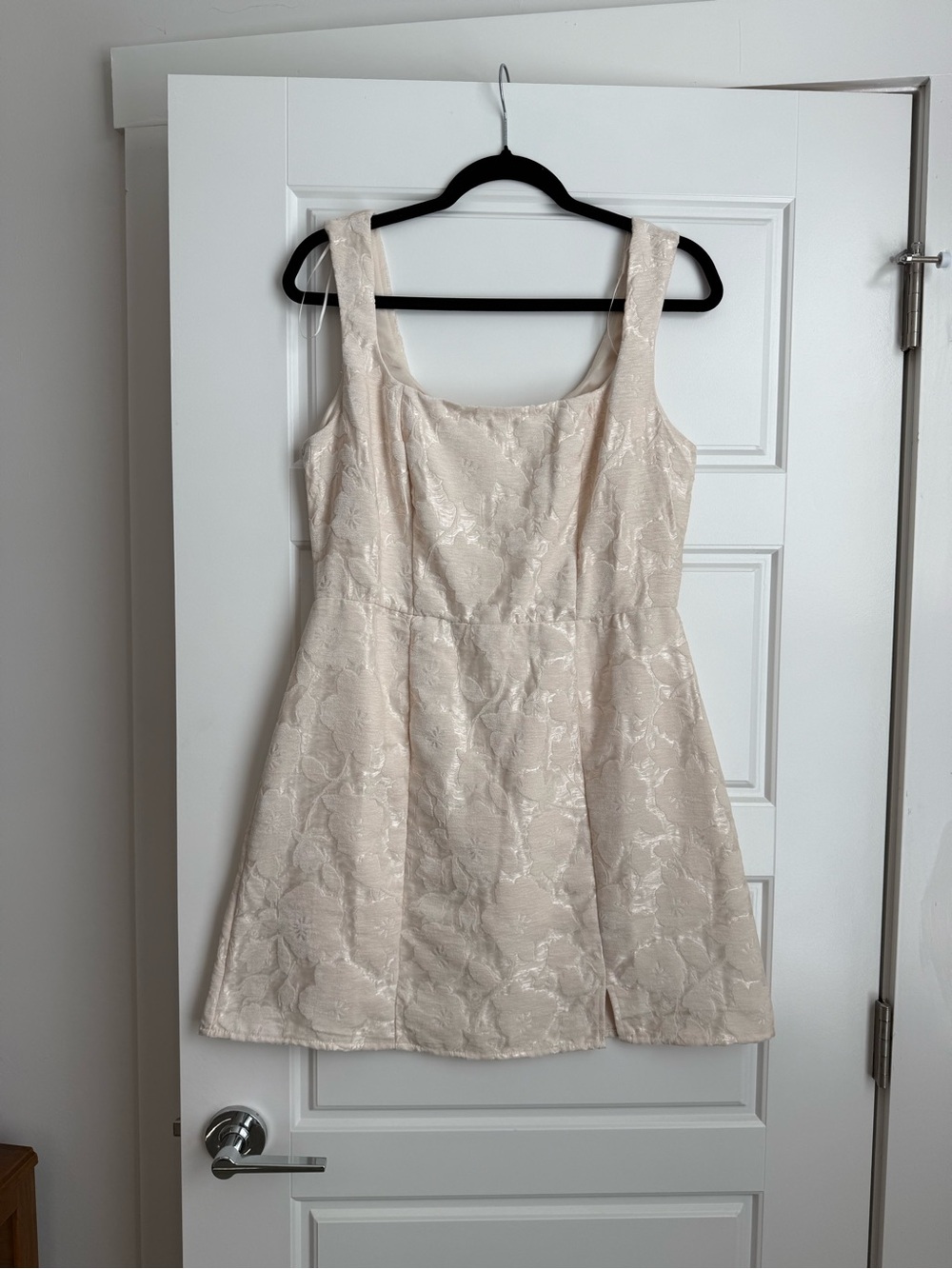 Francesca's Collections Cream Textured Floral Jacquard Mini Dress